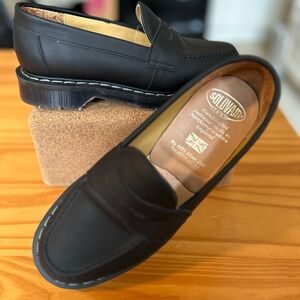 Solovair Classic - Black Greasy Penny Loafer